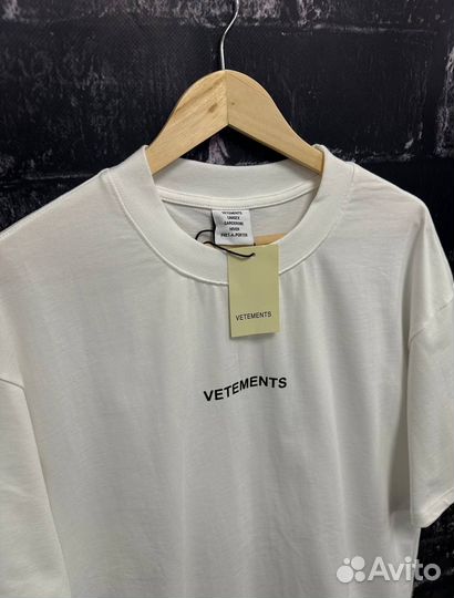 Футболка Vetements