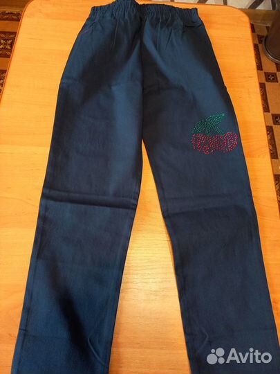 Новые брюки для девочки