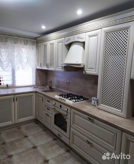 Кухня массив