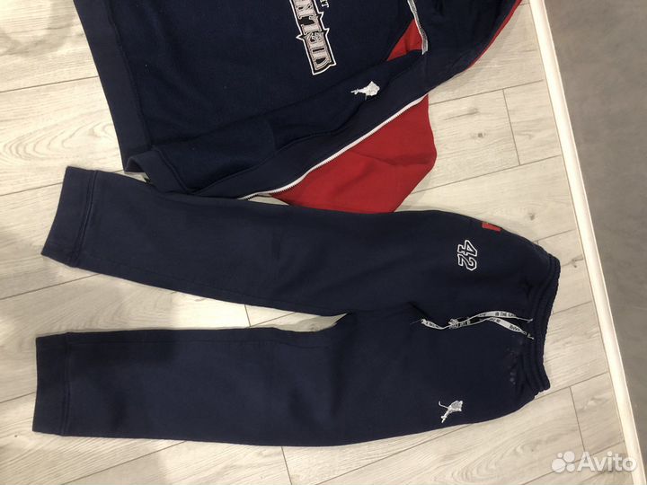 Костюм спортивный