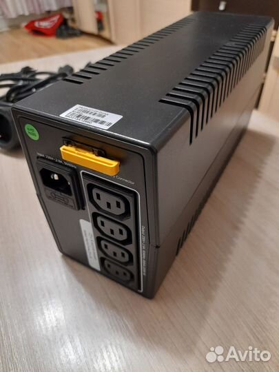 Источник бесперебойного питания APC Back-UPS BX650