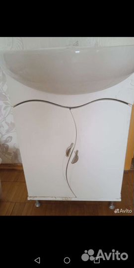 Тумба и шкафчик с зеркалом для ванной бу