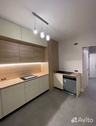 Кухонный гарнитур на Заказ в Санкт-Петербурге