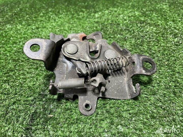 Замок капота Toyota Premio NZT240 1NZ 2004