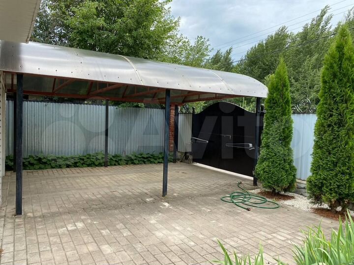 Дом 225 м² на участке 20 сот.