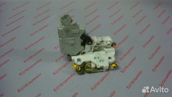 Nissan 80503-2F000 Замок передний левый