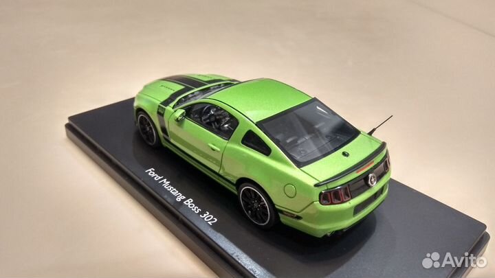 Модель 1:43 Ford Mustang Boss 302