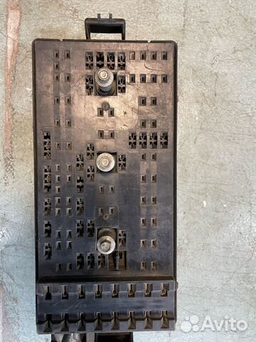 Saturn Vue Блок предохранителей