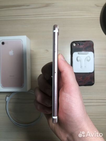 iPhone 7, 32 ГБ