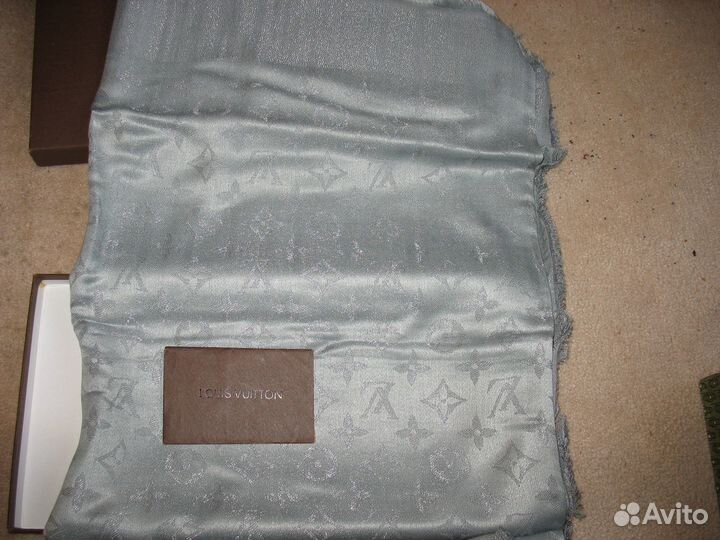 Шарфы платки палантины брендовые