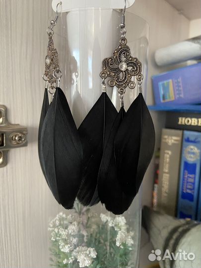 Серьги с перьями