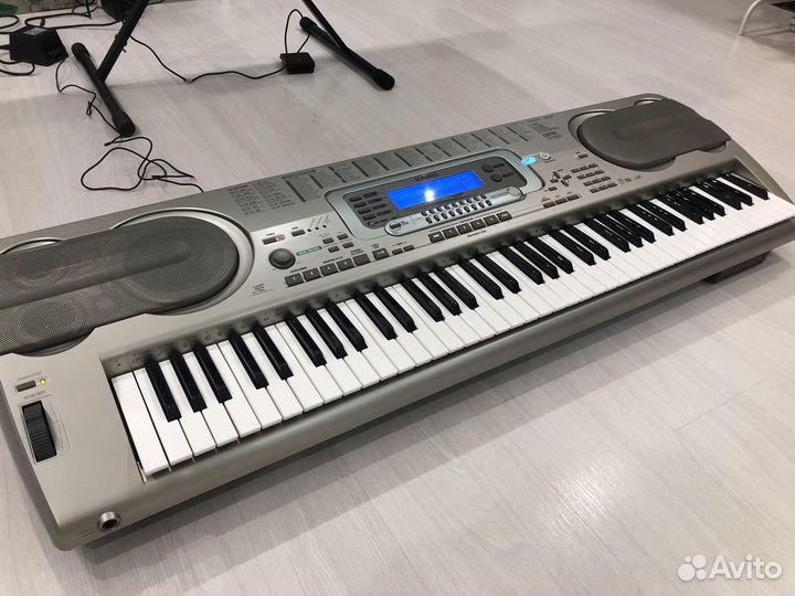 Синтезатор Casio WK-3300