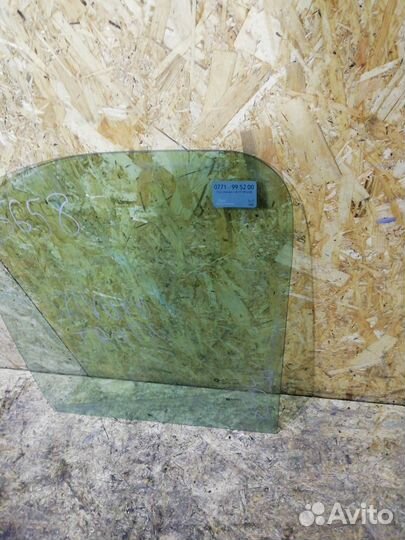 Стекло двери передней левой Opel Vivaro A 2005