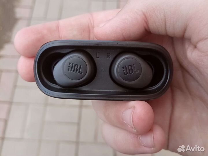 JBL наушники