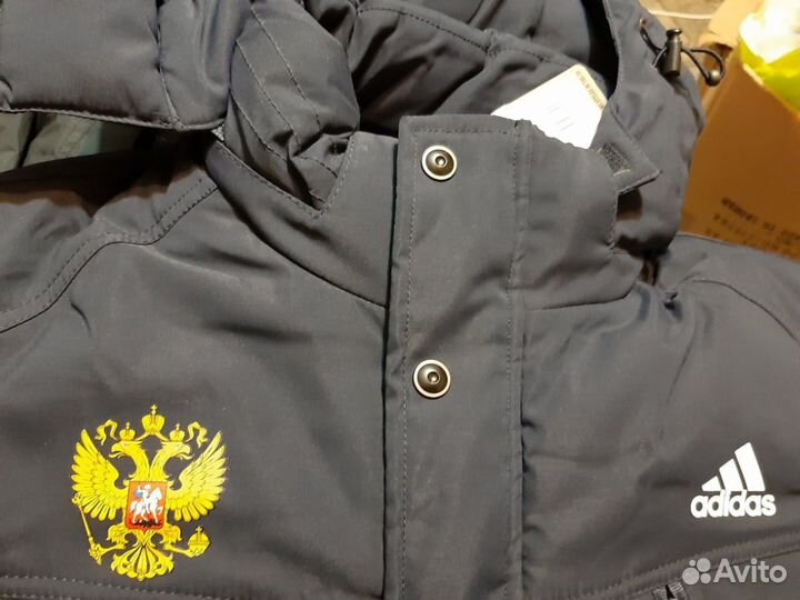 Зимние куртки адидас Сборной России разм L и XL