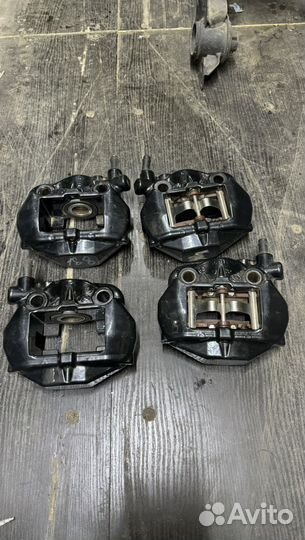 Комплект суппортов Toyota Celsior UCF30