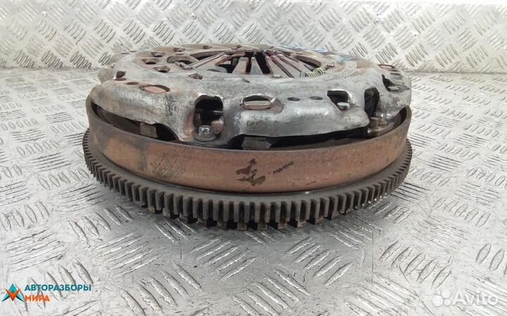 Маховик Mercedes-Benz Vito W639 2006