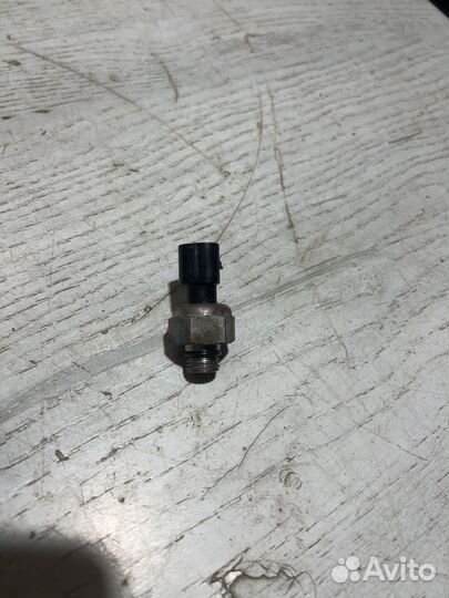 Lexus Lx570 датчик давления гура