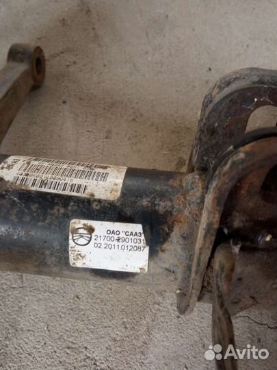 Передние стойки priora в сборе