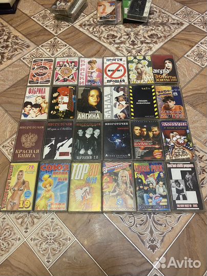 Кассеты музыкальные 00х годов б/у