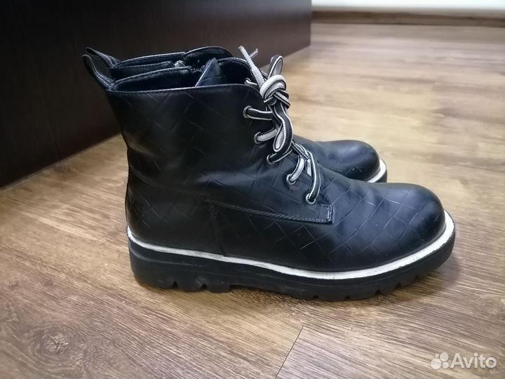 Сапоги весенние для девочки