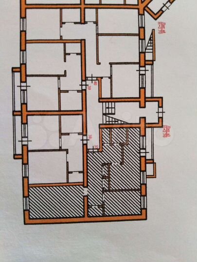 2-к. квартира, 70 м², 1/3 эт.