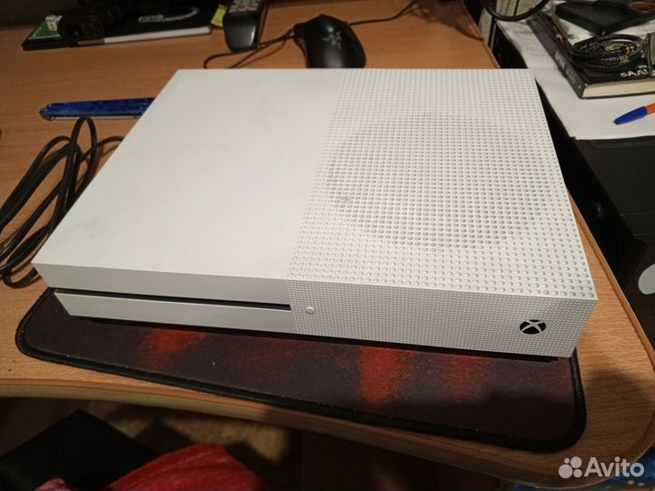 Xbox One S