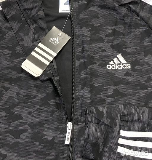 Спортивный костюм Adidas