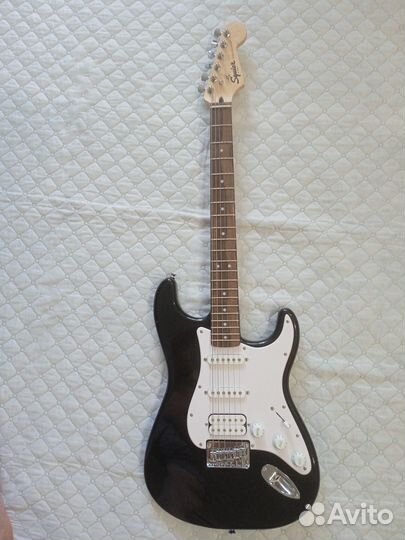 Fender Squier Bullet Stratocaster HT HSS Black