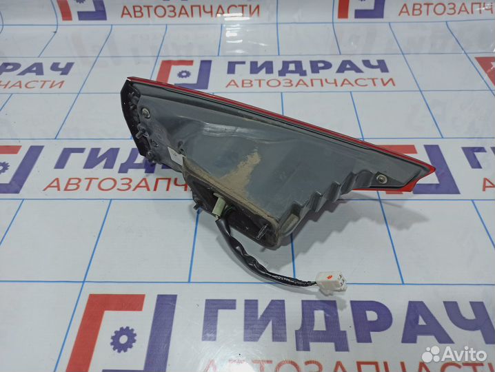 Фонарь задний внутренний правый Lexus IS250 (XE30)