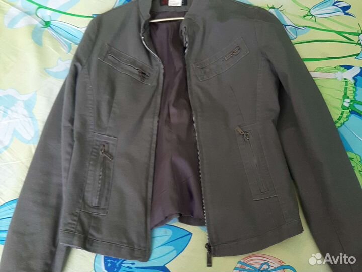 Джинсовая куртка