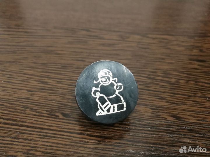 Продам шайбу сувенирную 