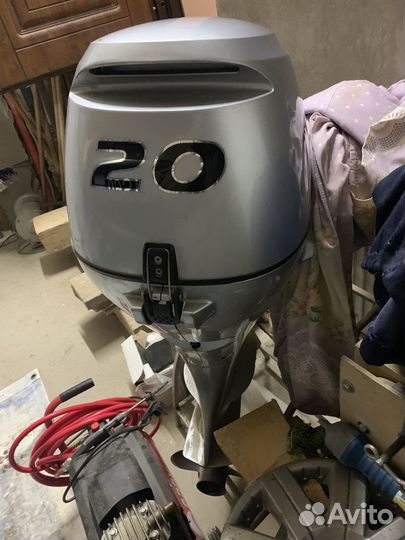 Лодка с Мотором