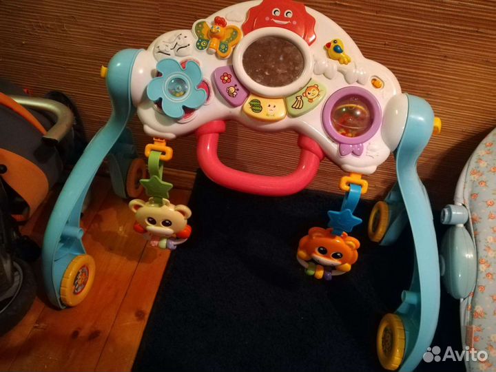 Развивающий столик жирафики