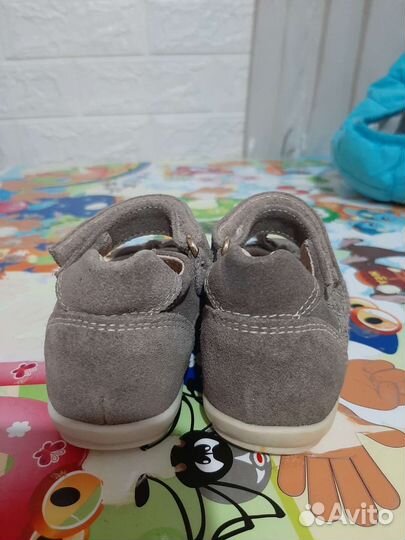 Туфельки для девочки