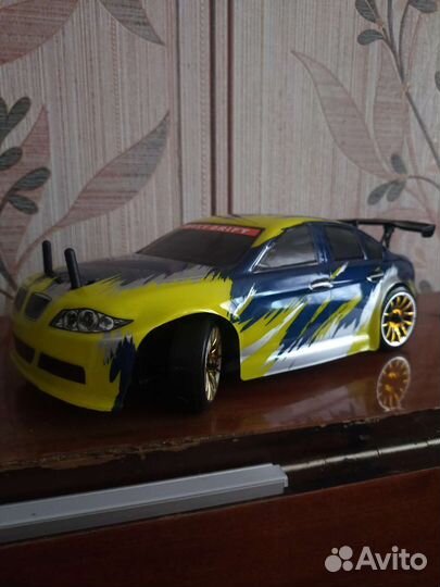 Радиоуправляемая модель для дрифта