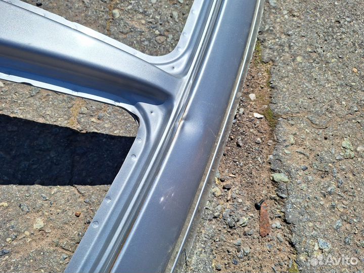 Батон боковина крыши nissan primera p12