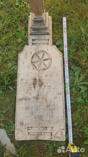 Гребень-чесалка с донцем и резьбой