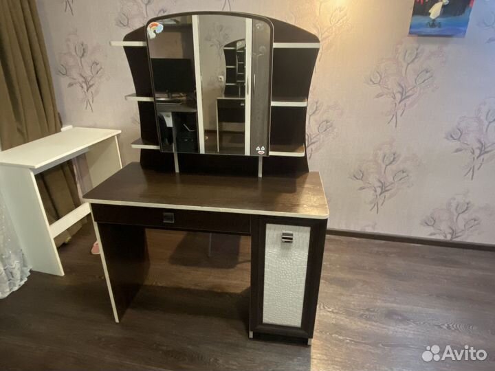 Гримерный стол