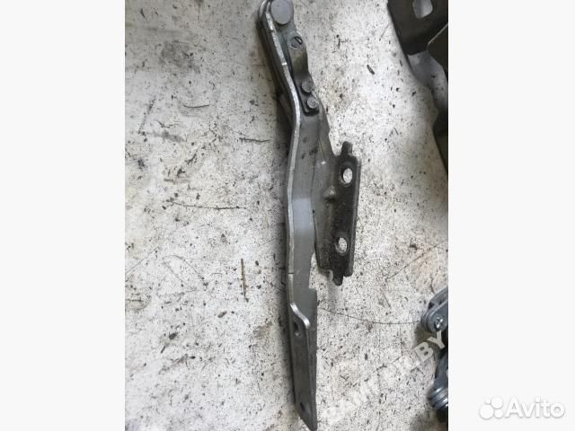 Петля капота правая для Lancia Phedra 2003