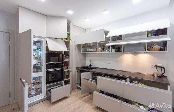 Угловая кухня. Кухонный гарнитур на заказ