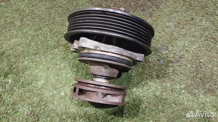 Насос водяной (помпа) M54,m52 2.5-3.0 Е38,Е39,Е60