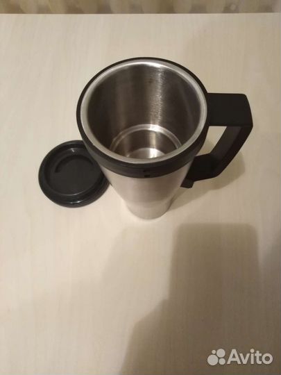 Термо-кружка новая автомобильная