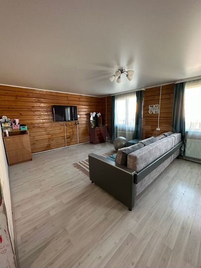 Дом 110 м² на участке 5 сот.