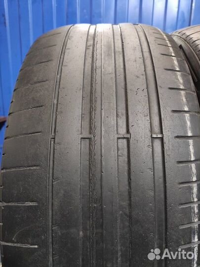 Pirelli P Zero PZ4 275/45 R21