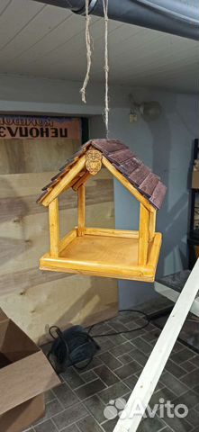 Кормушка для птиц из дерева