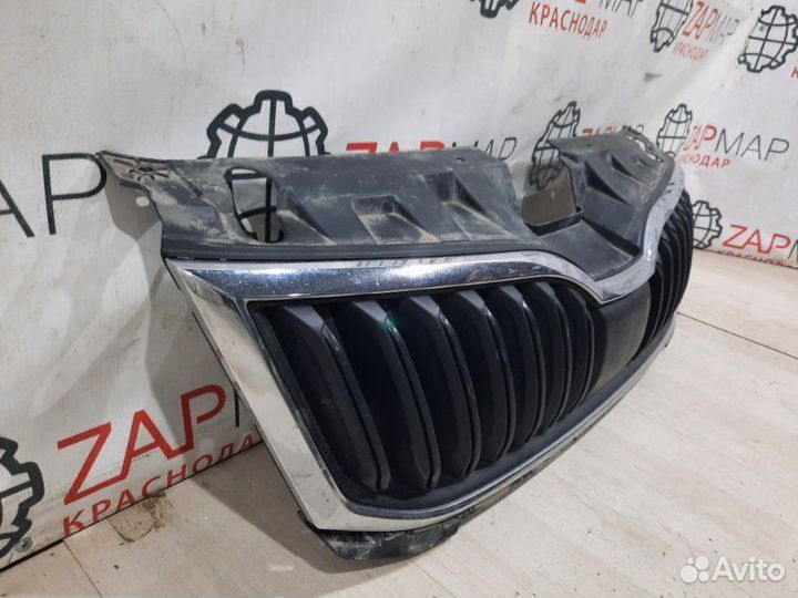 Решетка радиатора Skoda Octavia A7 5E3 рестайлинг
