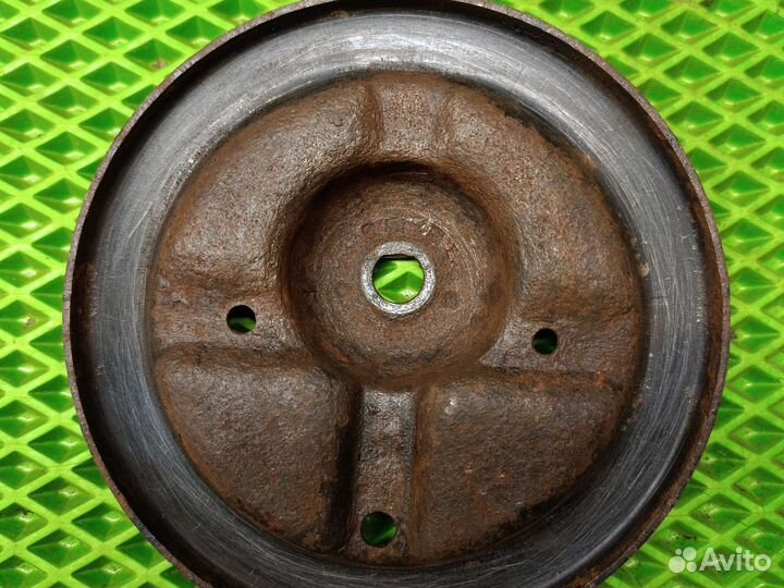 Опора передней пружины Mitsubishi carisma