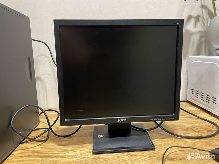 Монитор Acer v173