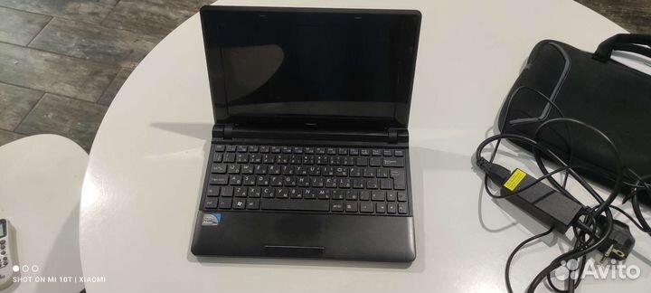Нетбук DNS İntel atom